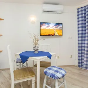 Karmen Apartment